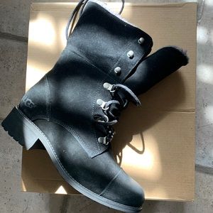 UGG Gradin Boots